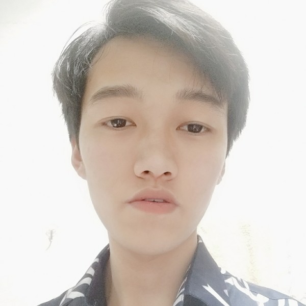 阳光男孩、的照片