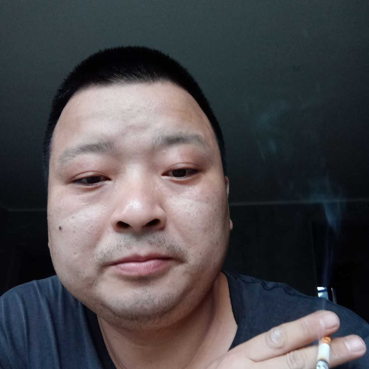 成就倾心霓裳的照片