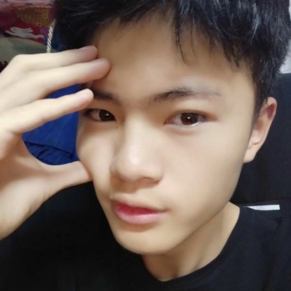 寒风向健壮的照片