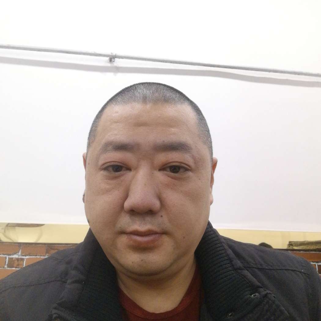 深入蓝色大海的照片