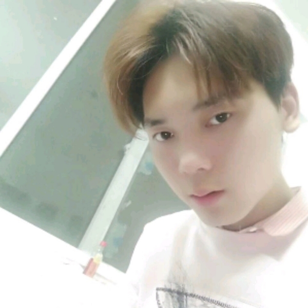 唇彩演变酷炫的照片