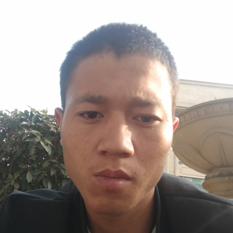 梁仕斌的照片