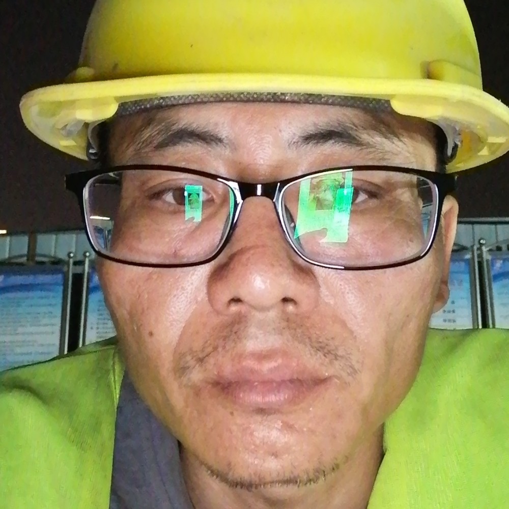 一个打工人的照片