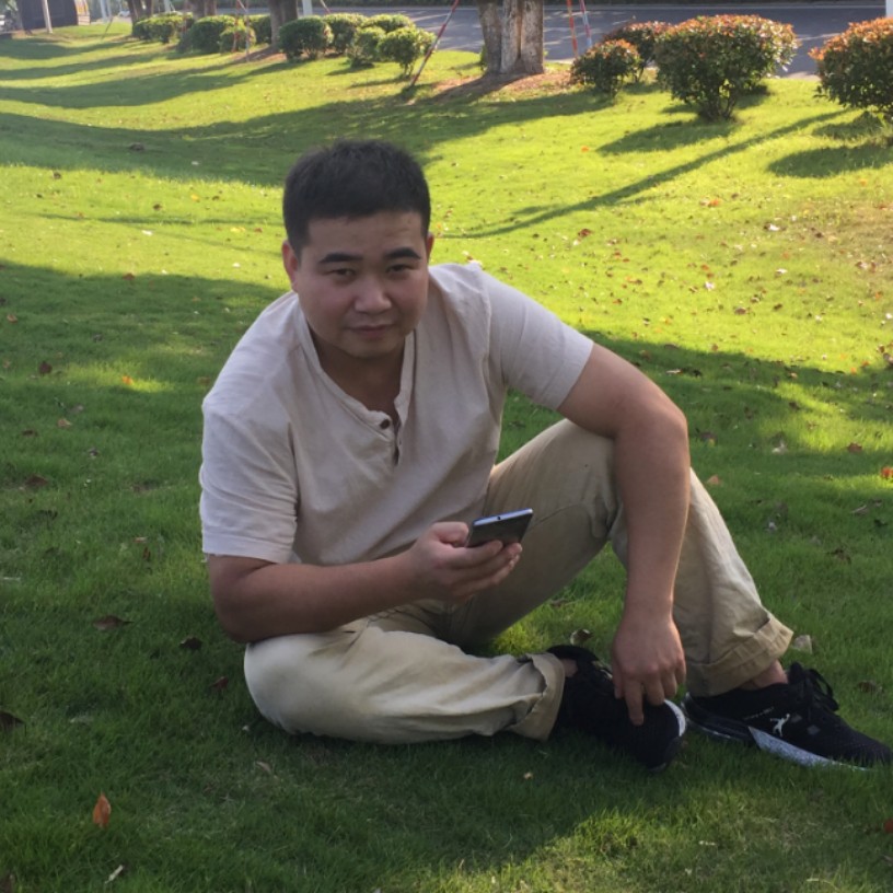 微笑一起去的照片