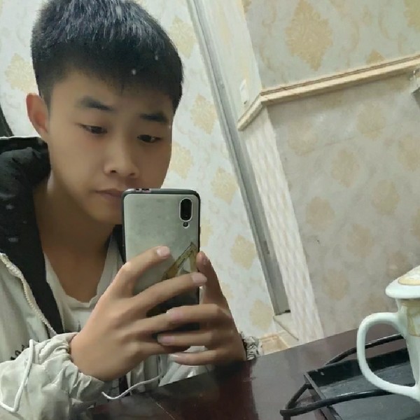 火龙果与留胡子的照片