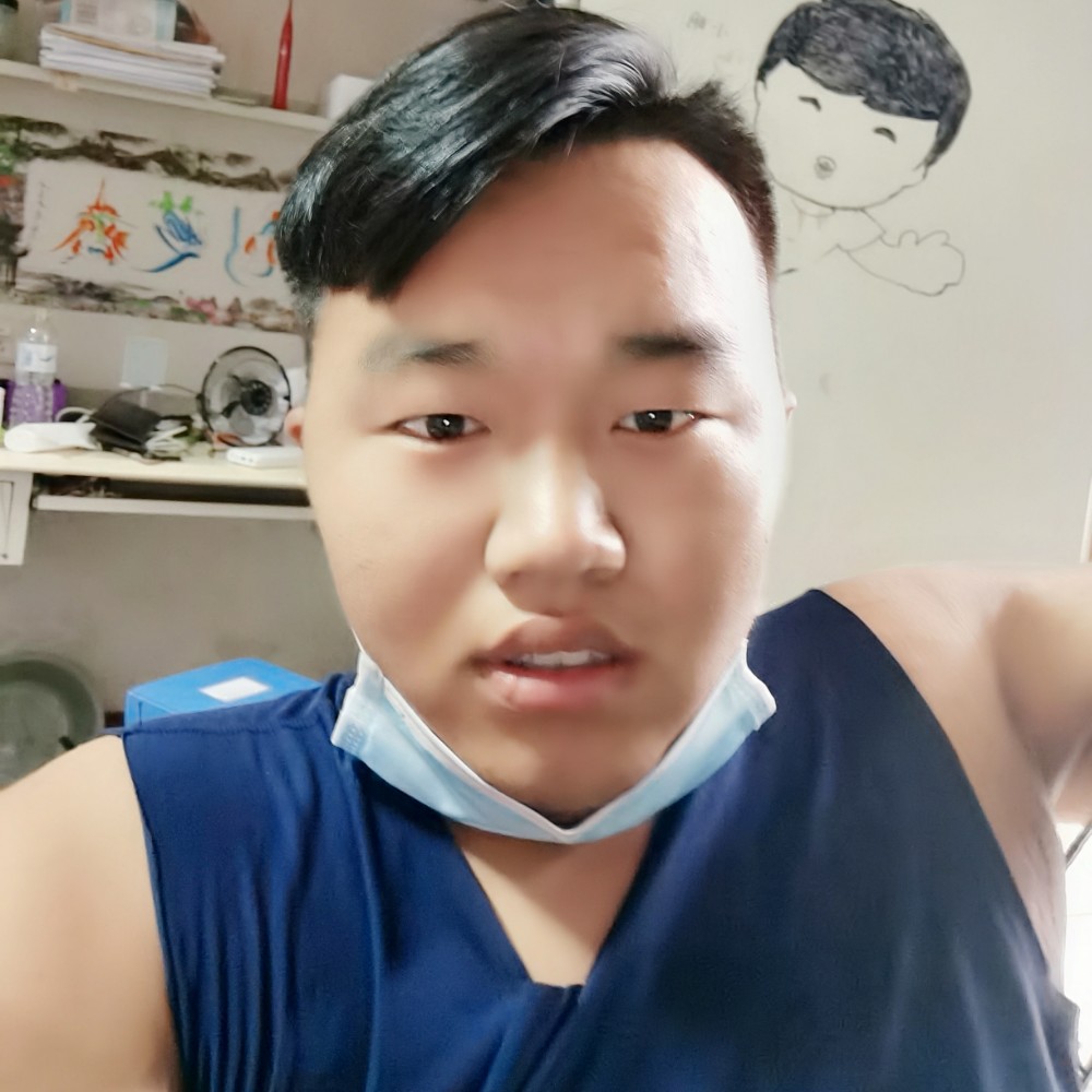 思恋蹙眉俊秀的照片