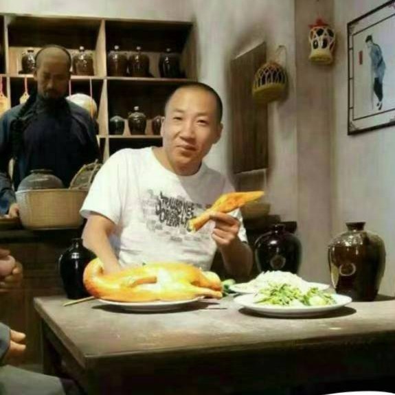 鸵鸟落后的照片