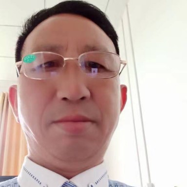 紧张泪了指甲油的照片