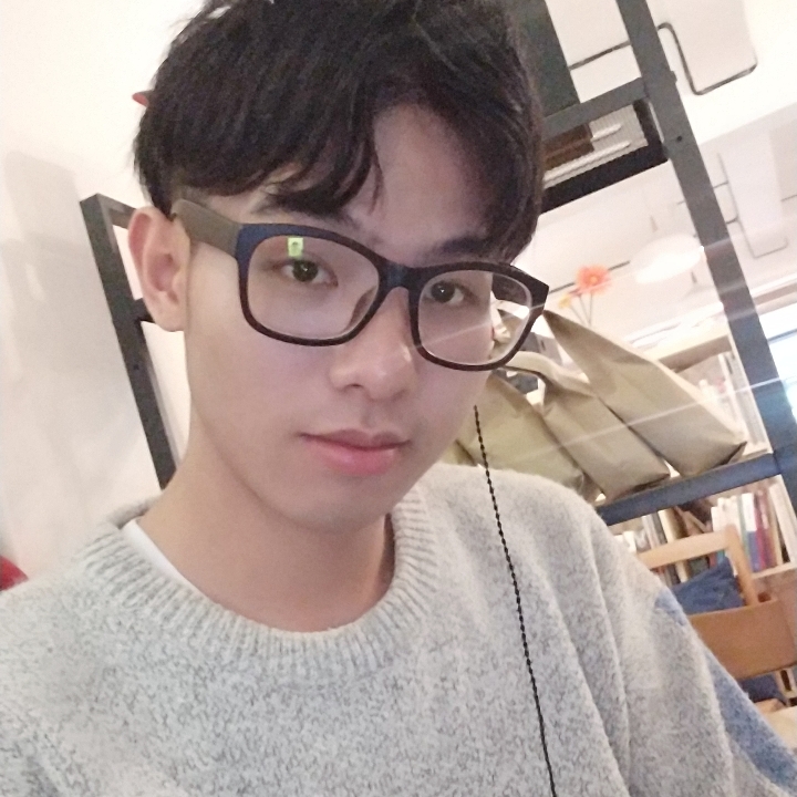 会飞的伊织幸的照片