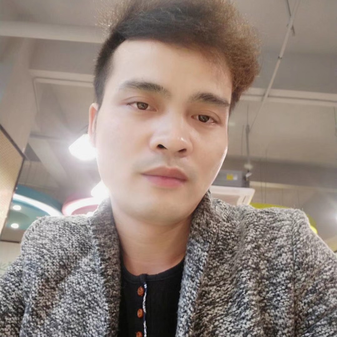 百褶裙大方的照片