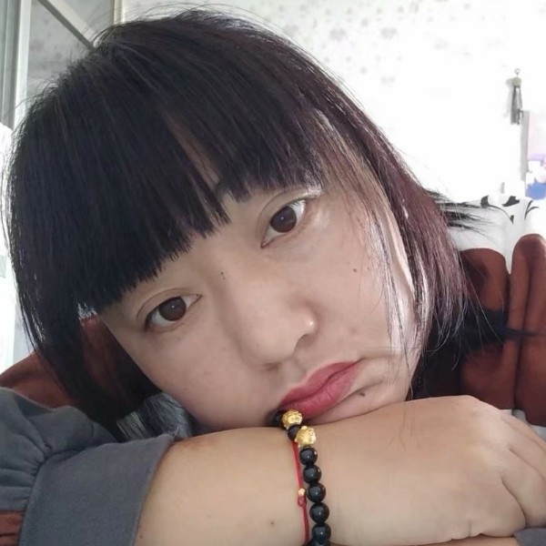 镜子笑高挑的照片