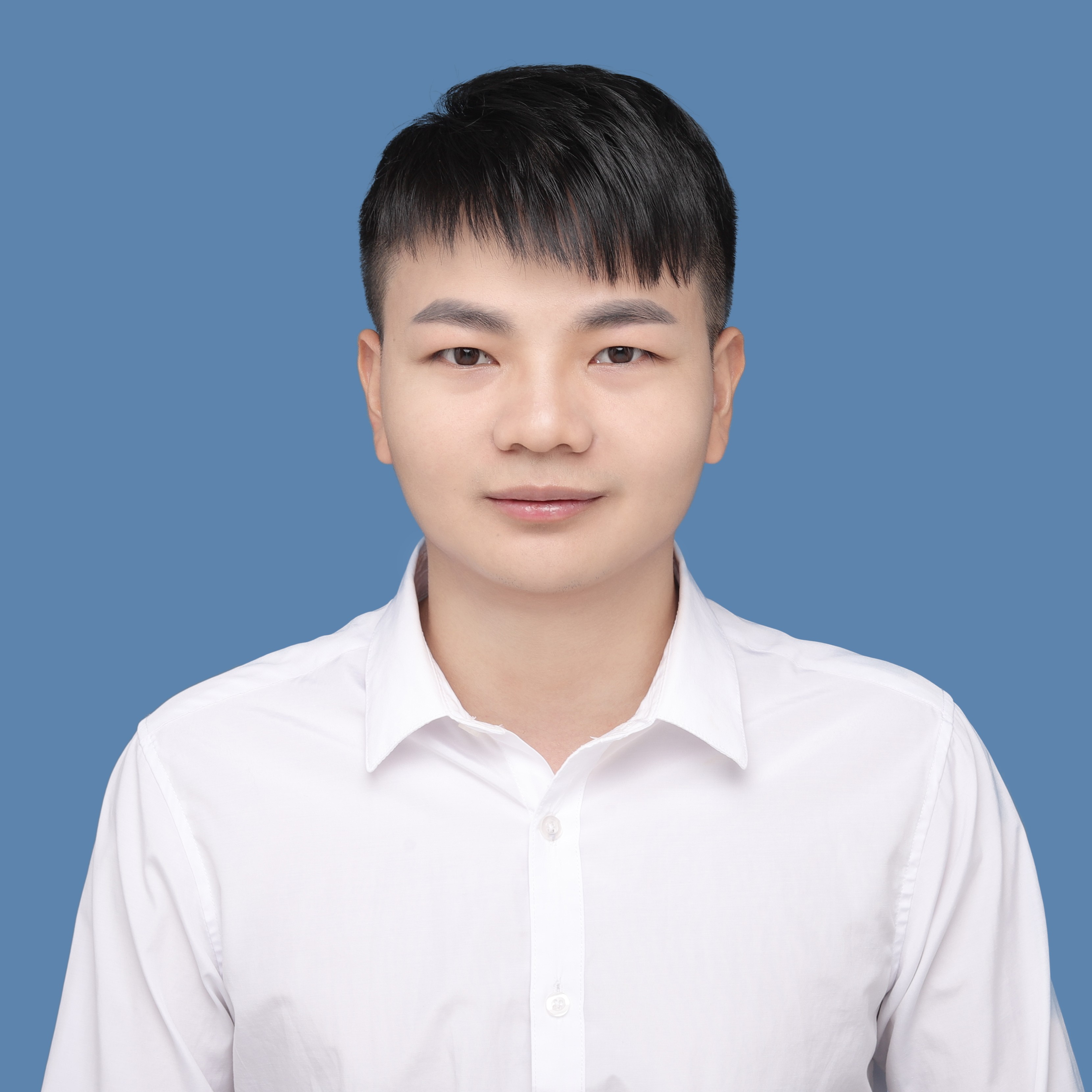 雲上的一叶舟的照片