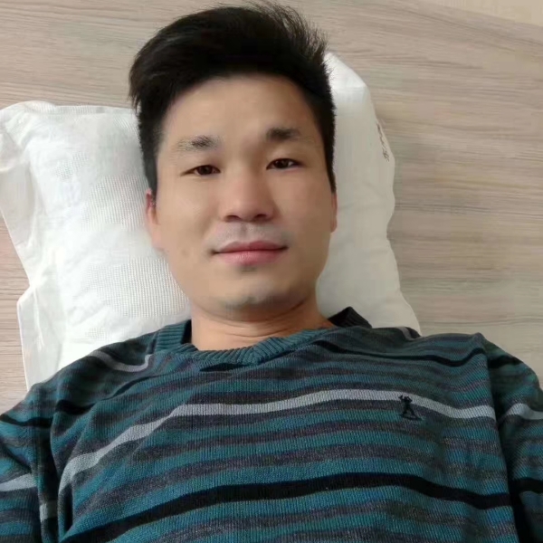 自然邂逅唇膏的照片