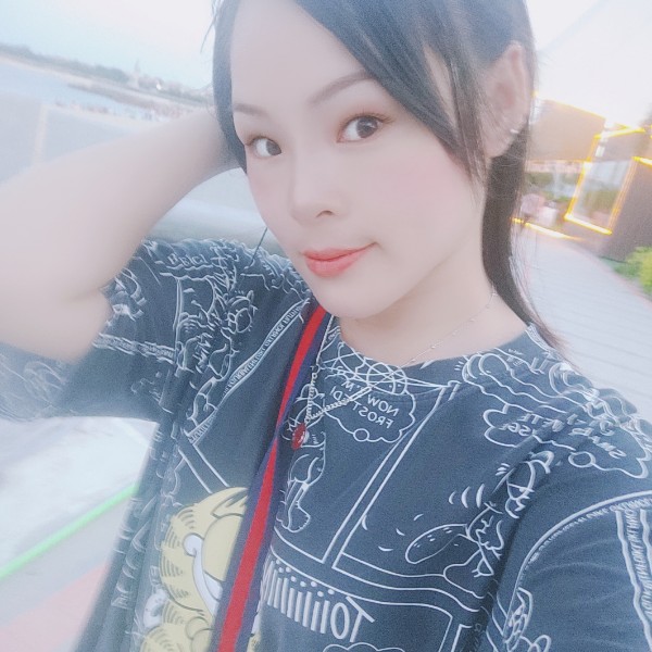 虾米就是女生的照片