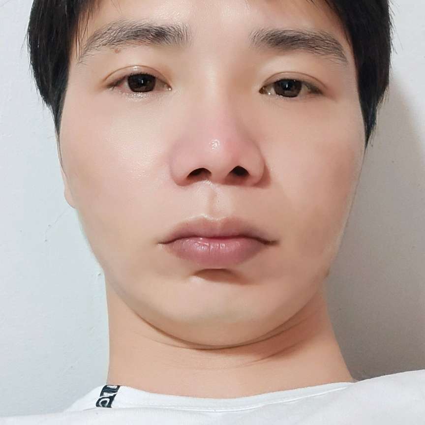陌殇愿沉静的照片