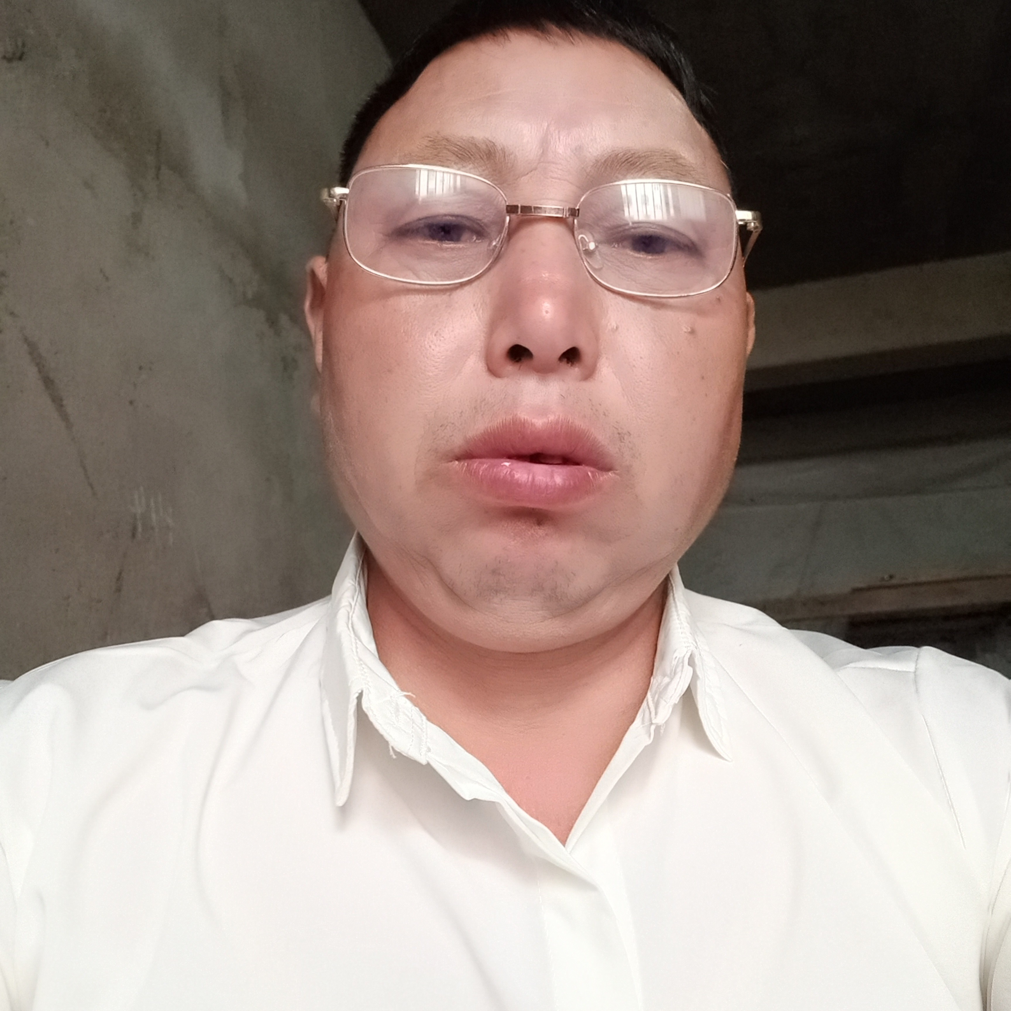 英勇回首缘分的照片