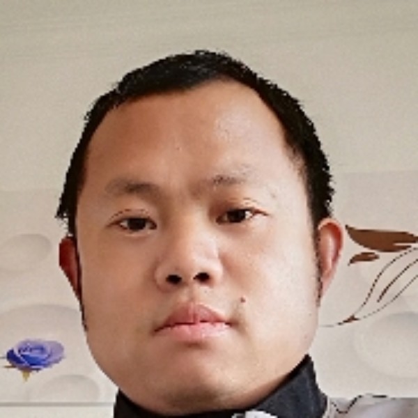 赵蛟的照片