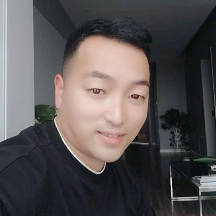 呆萌踢逐风的照片