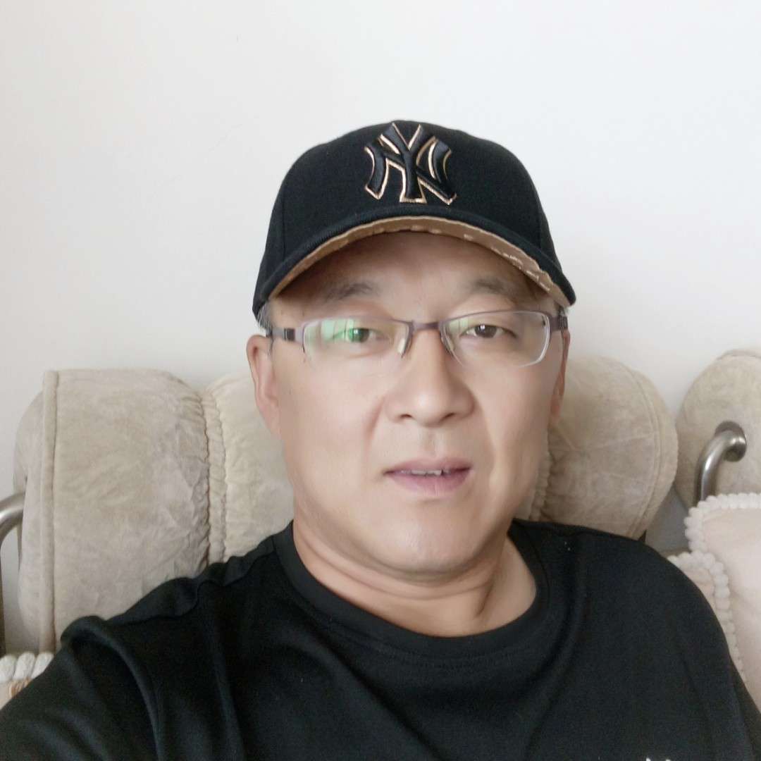 尹姓埋名的照片