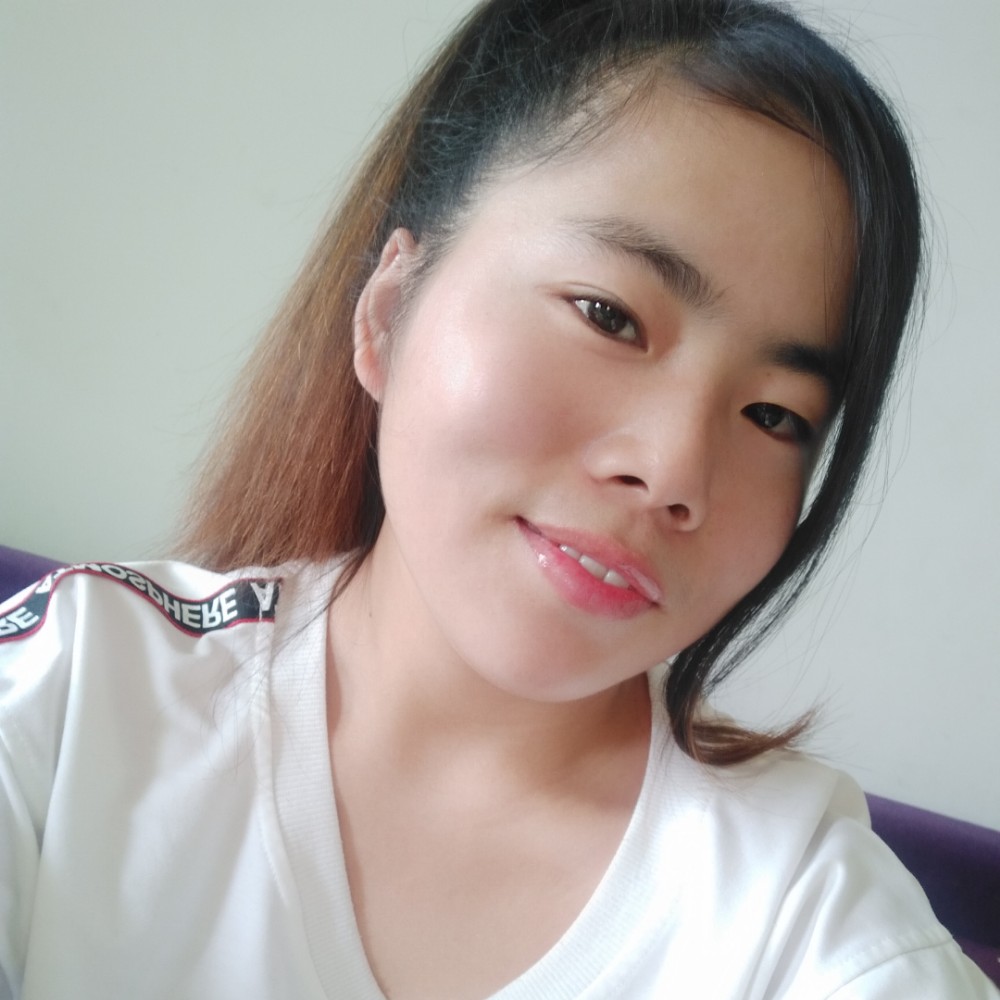 鳗鱼少女的照片