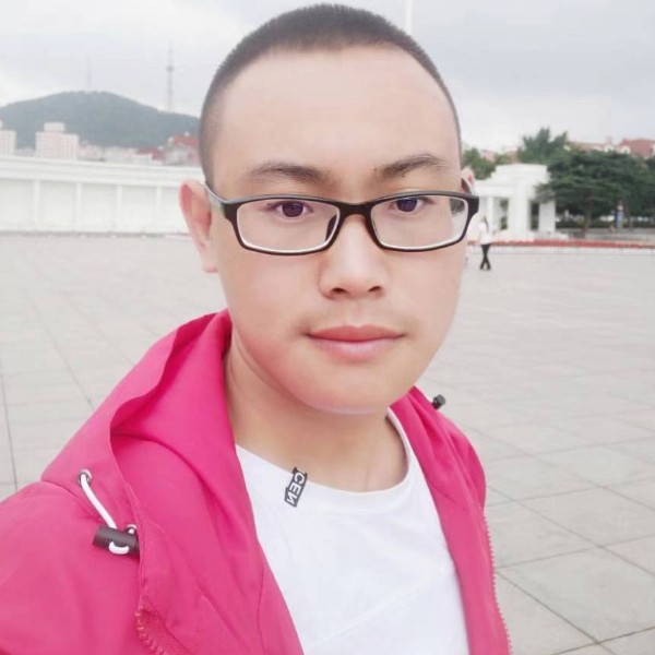 潇明圣的照片