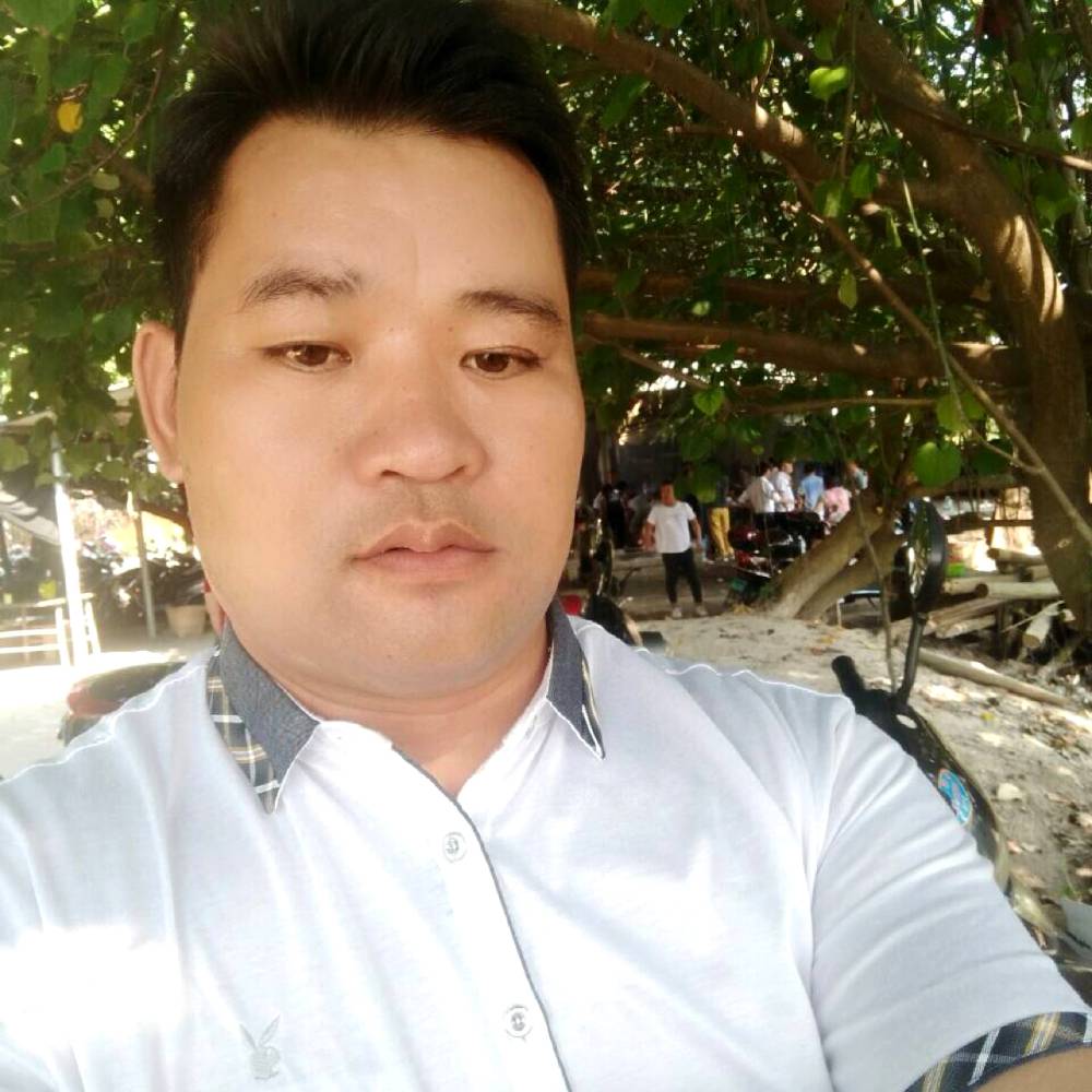 zy故乡的云的照片
