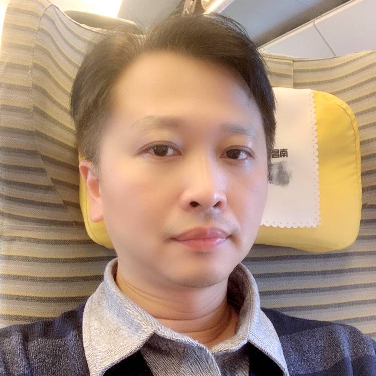 爱不随人愿的照片