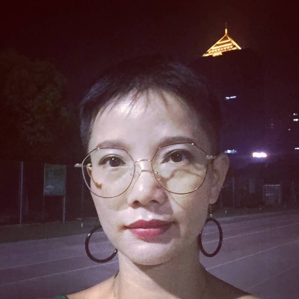 Rosalyn1的照片