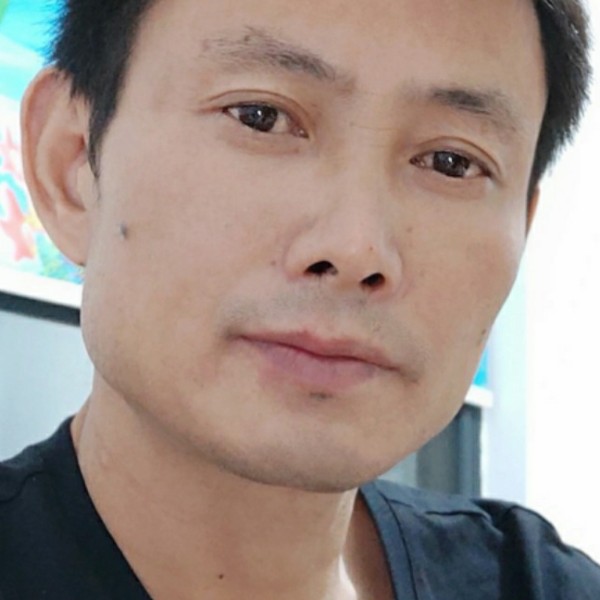 蚕蛹里的牛的照片