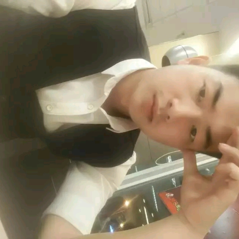 春风再美不如你的照片