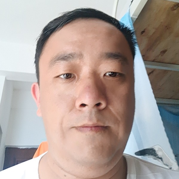 小伙爱复杂的照片