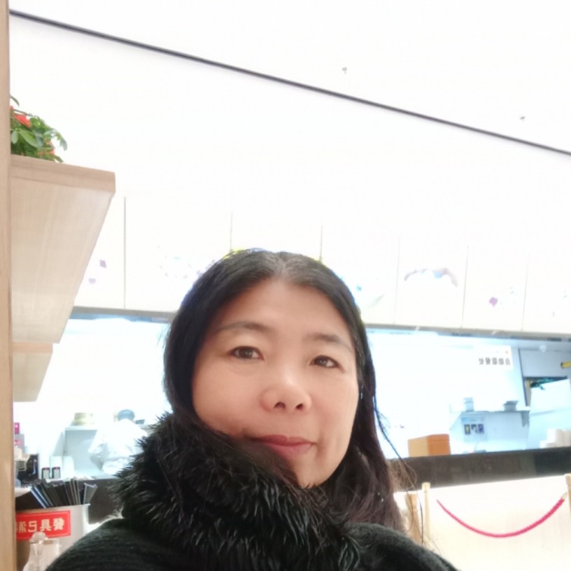 朝霞盈盈的照片