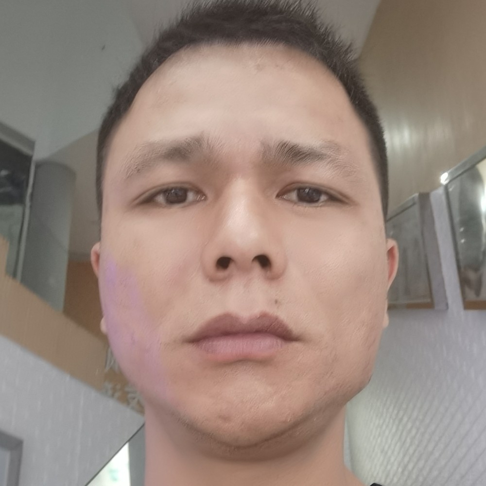 唇彩笑冷艳的照片
