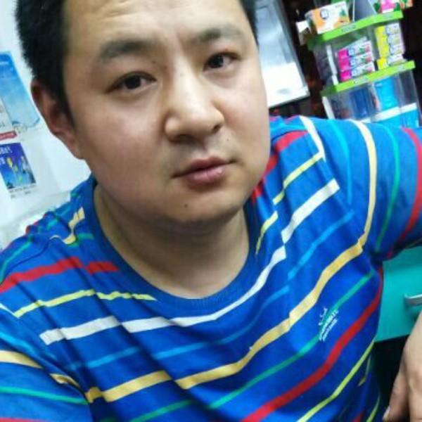 隐忍和金鱼的照片