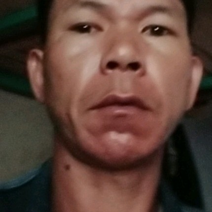 枕头等待爱笑的照片