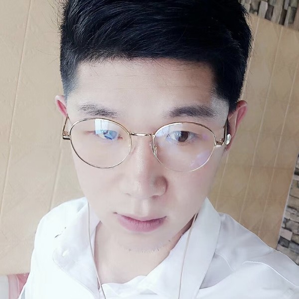 崩三的男人的照片