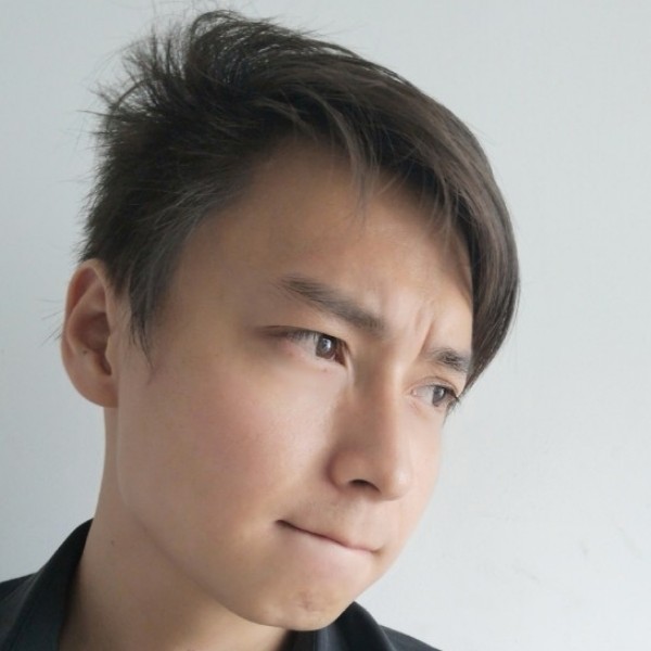深邃无痕的照片