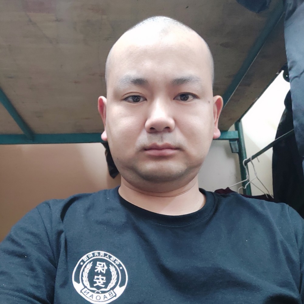 向往平静生活的人的照片