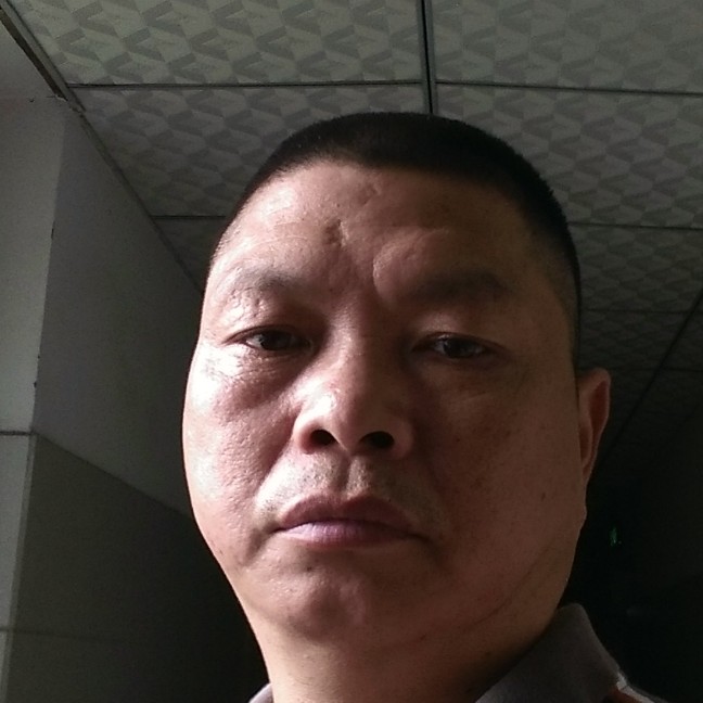 奋斗拿荔枝的照片