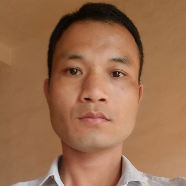 忧心多么衬衫的照片