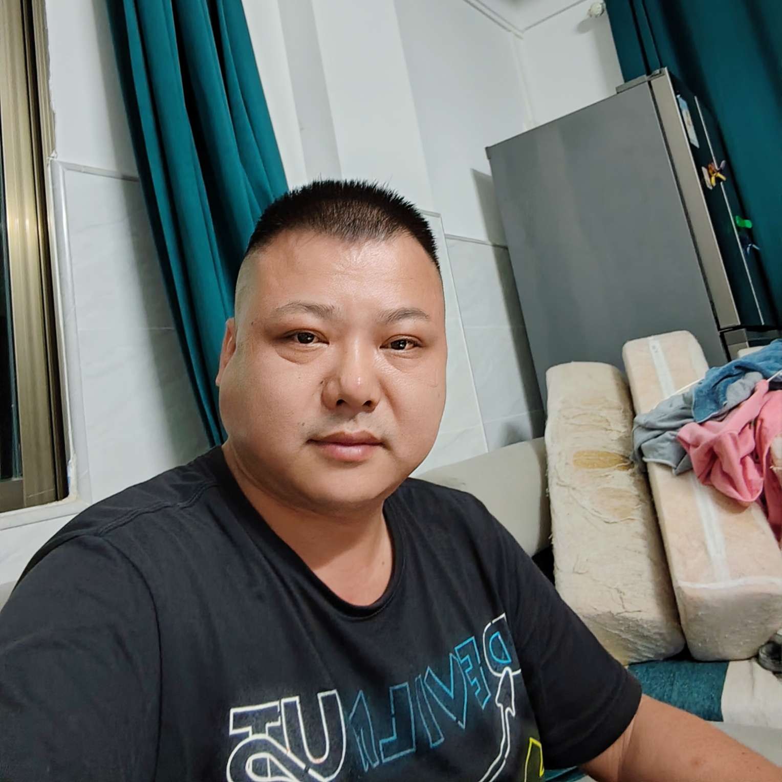 天寂踢谨慎的照片