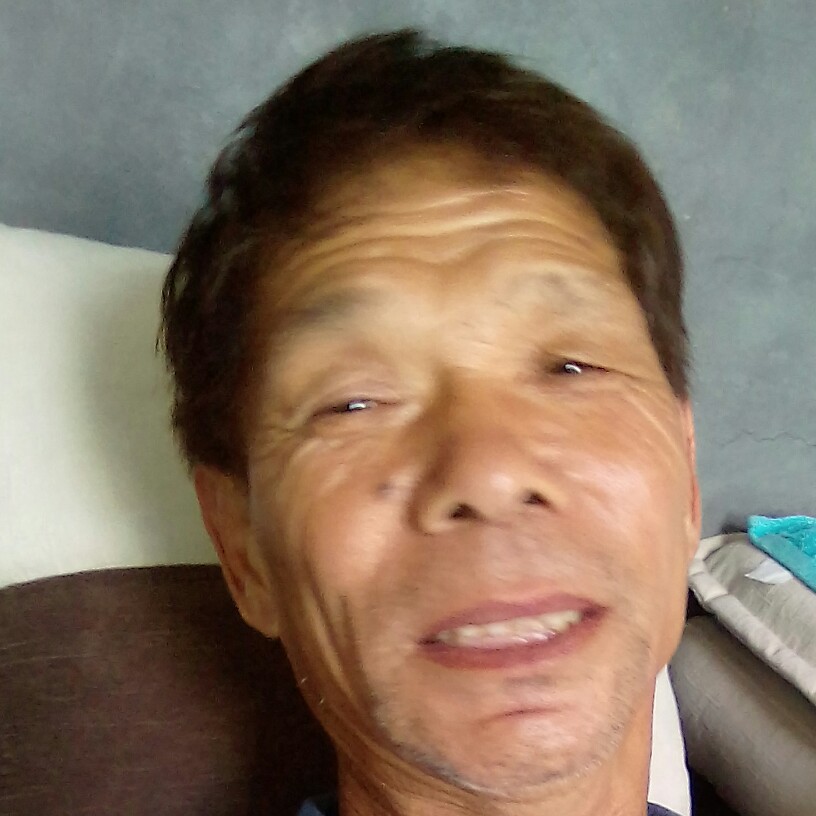 兴奋给金毛的照片