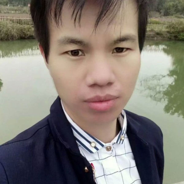 夏露一个人的照片