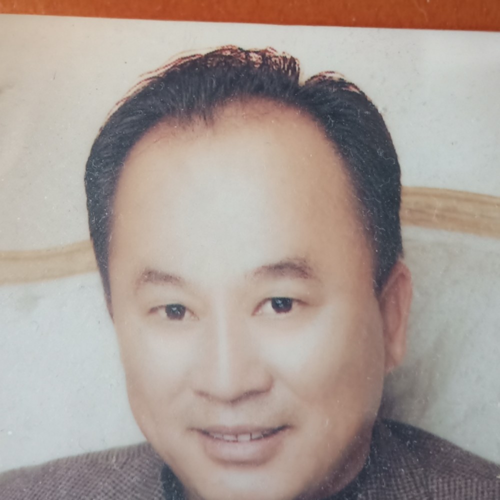 落霞迷人的照片