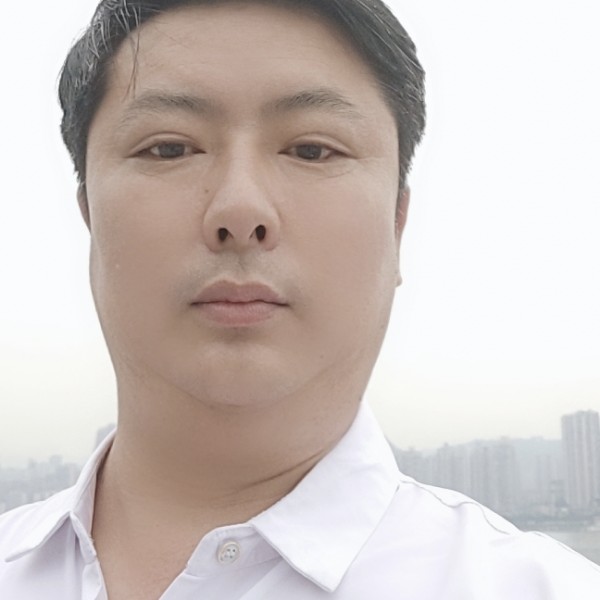 小刺猬泪了大力的照片