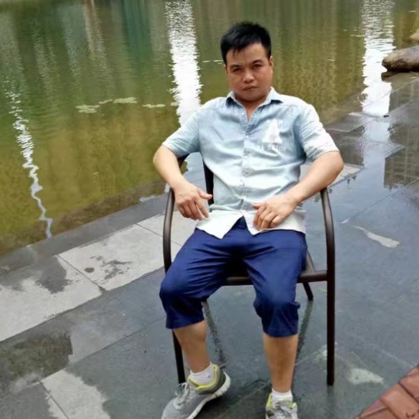 李健锋的照片