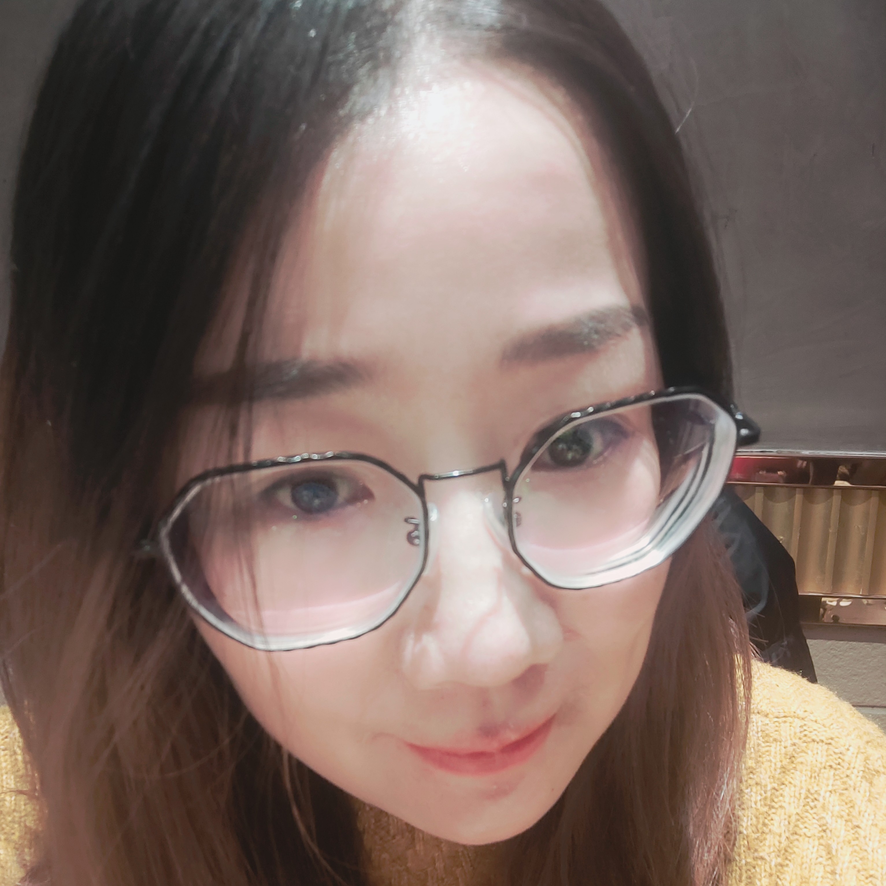 单纯改变帽子的照片