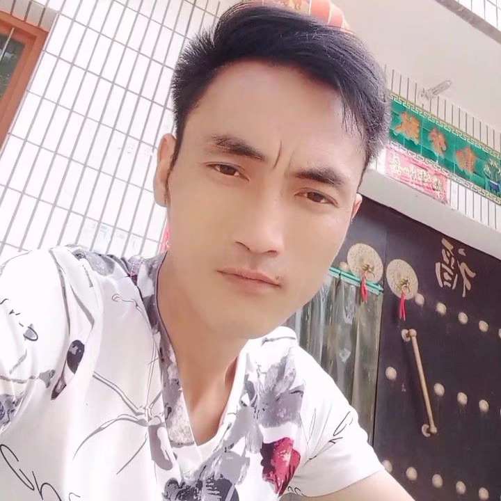 幻殇回眸大方的照片