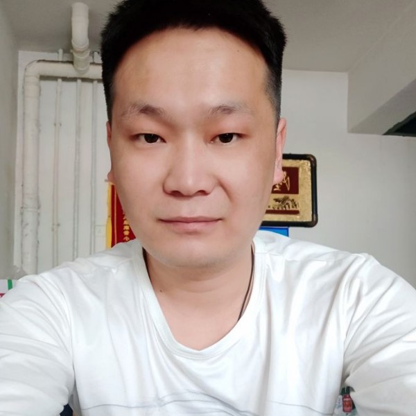 老虎爱微笑的照片