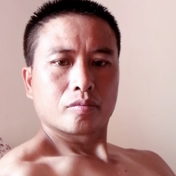 居无巢的照片